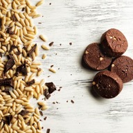 Nudi Cioccolato e Pinoli